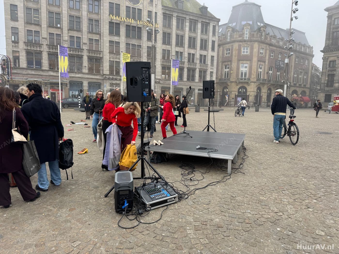Audiovisuele opstelling op een locatie in Amsterdam